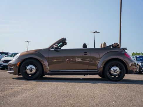 Used 2014 Volkswagen Beetle 1.8T FWD image 9