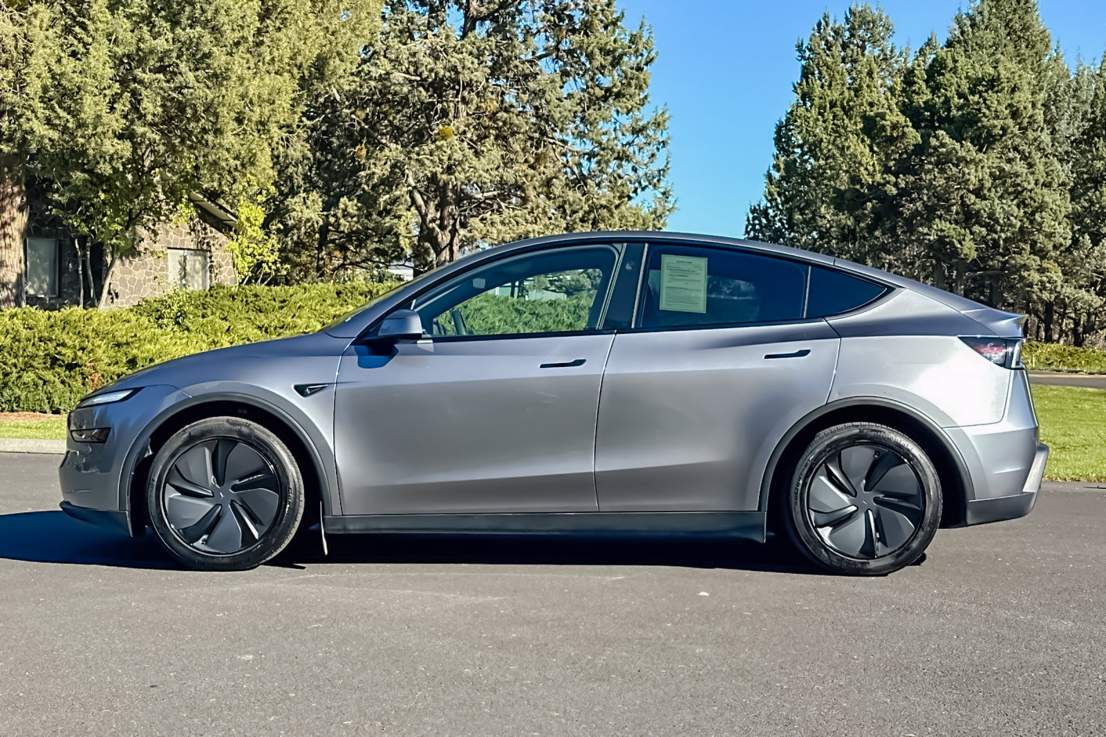 Used 2026 Tesla Model Y Long Range AWD/4WD image 8