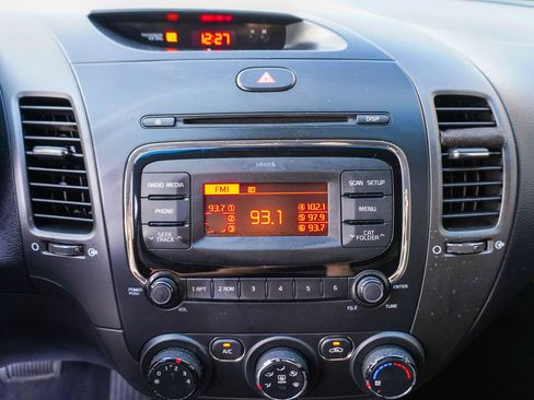 Used 2018 Kia Forte LX image 26