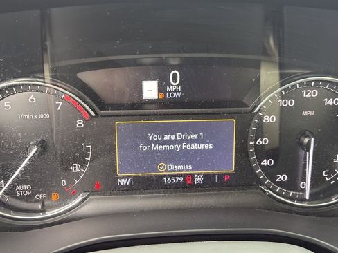 Certified 2022 Cadillac XT6 Premium Luxury image 12