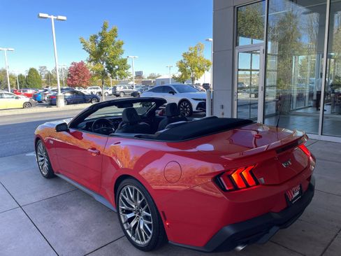 Used 2024 Ford Mustang GT Premium image 30