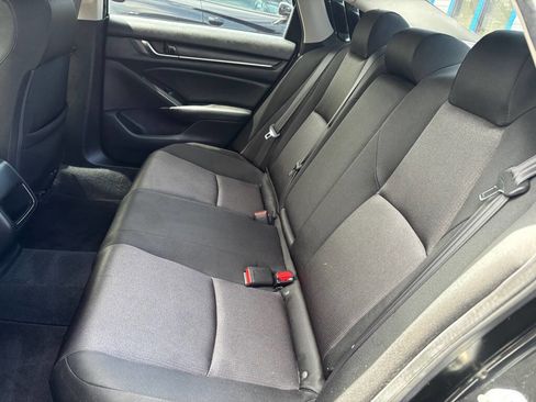 Used 2019 Honda Accord LX image 10