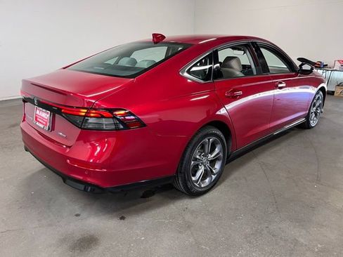 Used 2023 Honda Accord EX-L image 3