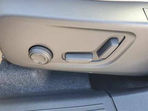 New 2026 Volvo XC40 B5 Ultra w/ Protection Package Premier image 14