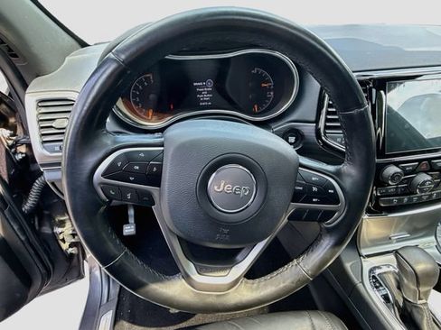 Used 2019 Jeep Grand Cherokee Limited AWD/4WD image 13
