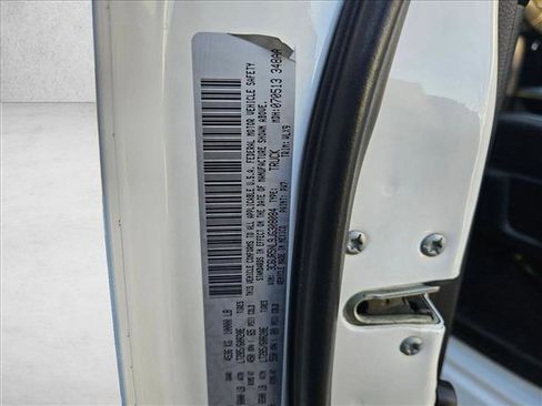 Used 2018 RAM 2500 Laramie w/ Sport Appearance Group image 20