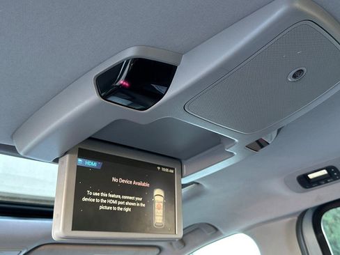 Used 2018 Honda Odyssey Elite image 16