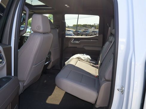 New 2026 GMC Sierra 1500 SLT w/ SLT Premium Plus Package AWD/4WD image 11