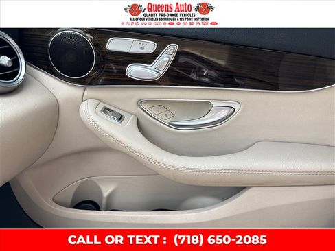 Used 2019 Mercedes-Benz C 300 Sedan image 24