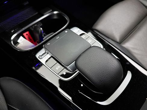 Used 2020 Mercedes-Benz CLA 250 image 26