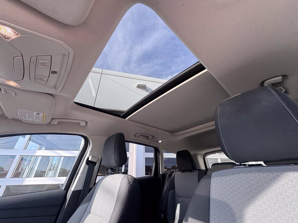 Used 2018 Ford Escape SE w/ SE Sync 3 Package AWD/4WD image 28