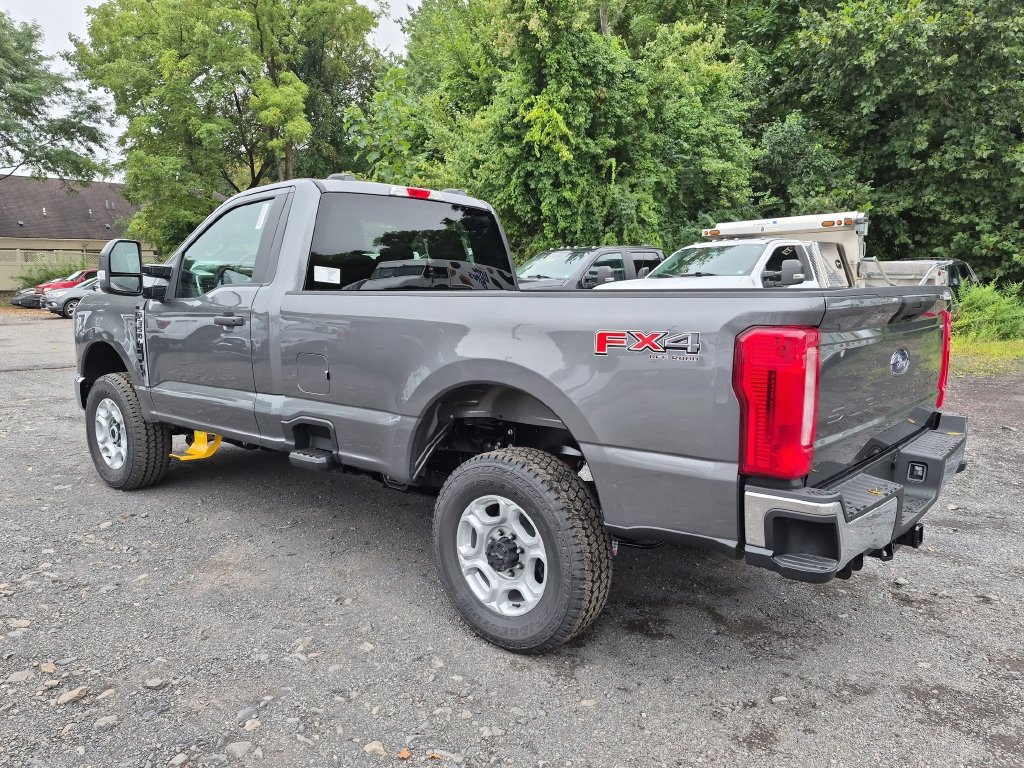 New 2026 Ford F350 XLT w/ FX4 Off-Road Package AWD/4WD image 8