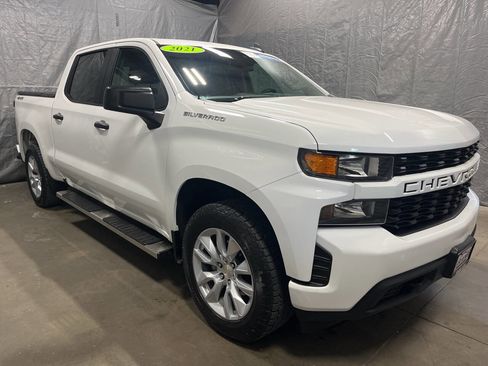 Used 2021 Chevrolet Silverado 1500 Custom w/ LPO, Dark Essentials Package image 1