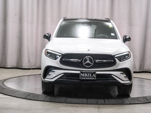 Used 2023 Mercedes-Benz GLC 300 4MATIC w/ AMG Line image 6