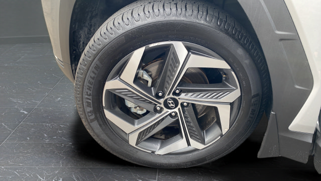 Used 2024 Hyundai Tucson Limited AWD/4WD image 30