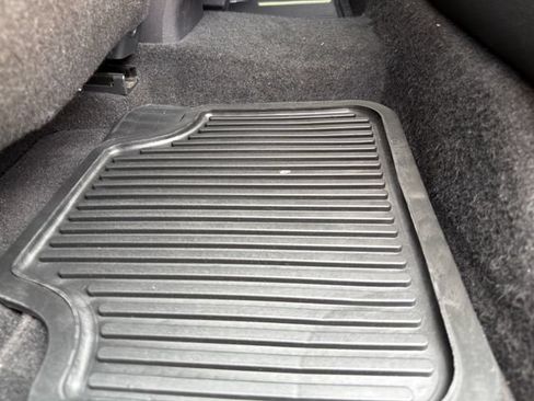Used 2025 Nissan Rogue SV FWD image 24