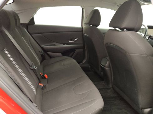 Used 2023 Hyundai Elantra SEL w/ Convenience Package FWD image 19
