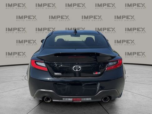 Used 2025 Toyota GR86 Premium w/ Performance Package RWD image 4