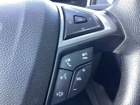 Used 2019 Ford Fusion SE FWD image 15