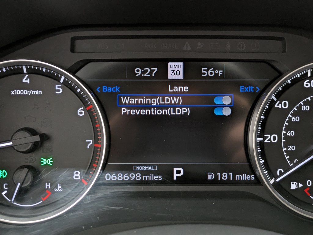Used 2022 Mitsubishi Outlander SE AWD/4WD image 11