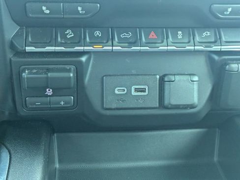 Used 2019 Chevrolet Silverado 1500 LT Trail Boss AWD/4WD image 24