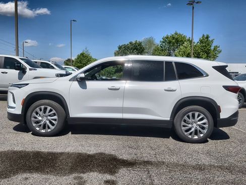 Used 2026 Buick Enclave Preferred w/ Power Package FWD image 5