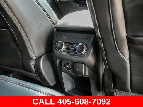 Used 2025 Ford Explorer ST-Line w/ ST-Line Street Pack AWD/4WD image 25