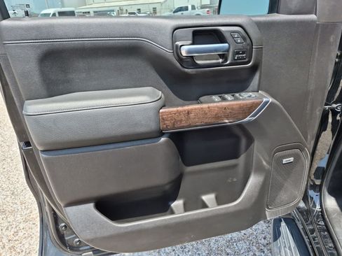 Used 2020 GMC Sierra 1500 Denali RWD image 21