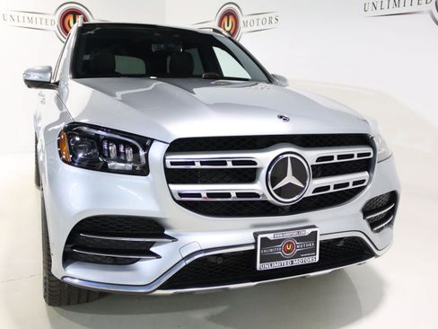 Used 2023 Mercedes-Benz GLS 450 4MATIC image 9