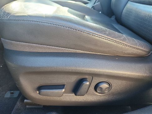 Used 2017 Hyundai Elantra Limited w/ Limited Ultimate Package 09 image 24