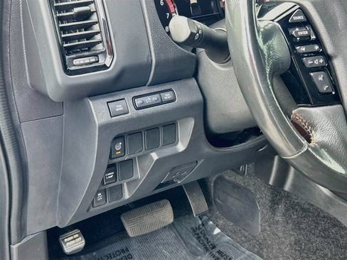 Used 2023 Nissan Frontier Pro-X w/ Technology Package RWD image 7