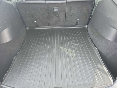 Used 2021 Tesla Model Y Long Range image 22