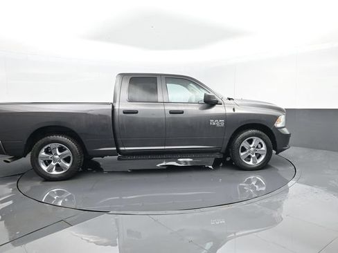 Used 2019 RAM 1500 Express w/ Express Value Package AWD/4WD image 4