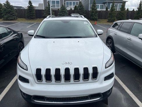 Used 2015 Jeep Cherokee Limited w/ Luxury Group image 5
