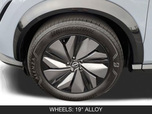 Used 2024 Nissan Ariya FWD image 11