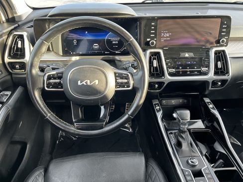 Used 2022 Kia Sorento SX FWD image 17