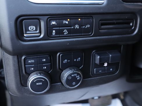 Used 2022 Chevrolet Tahoe Premier w/ Max Trailering Package image 15