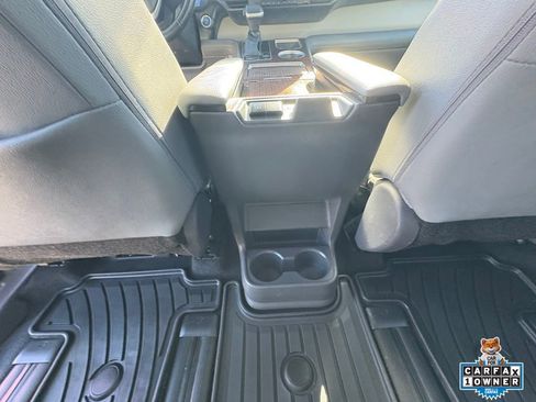 Used 2021 Toyota Sienna XLE image 26