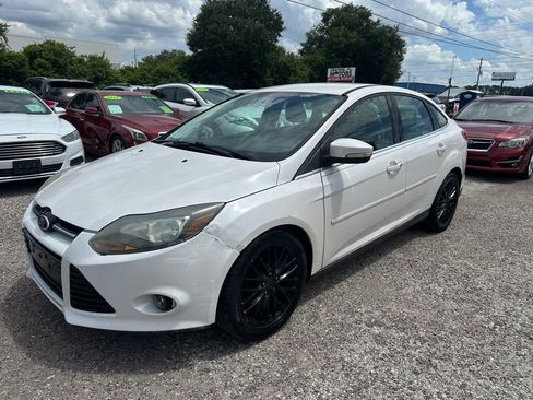Used 2013 Ford Focus Titanium FWD image 3