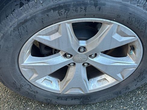 Used 2015 Subaru Forester 2.5i Premium image 7