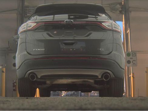 Used 2016 Ford Edge SEL AWD/4WD image 6
