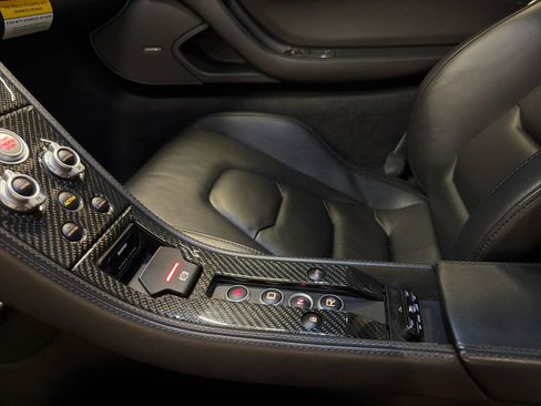 Used 2012 McLaren MP4-12C Coupe RWD image 17