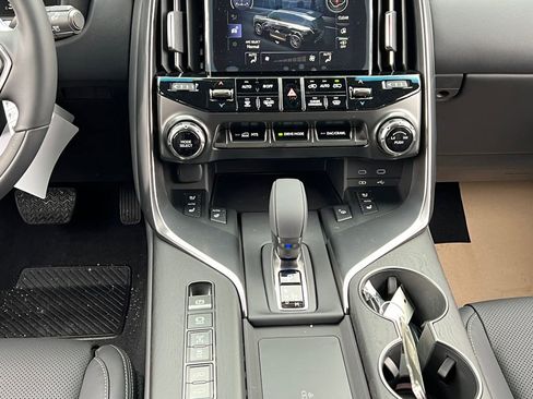 New 2026 Lexus LX 700h Luxury image 13