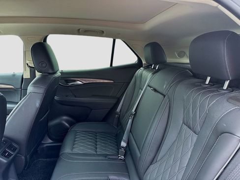 Used 2023 Buick Envision Avenir FWD image 21