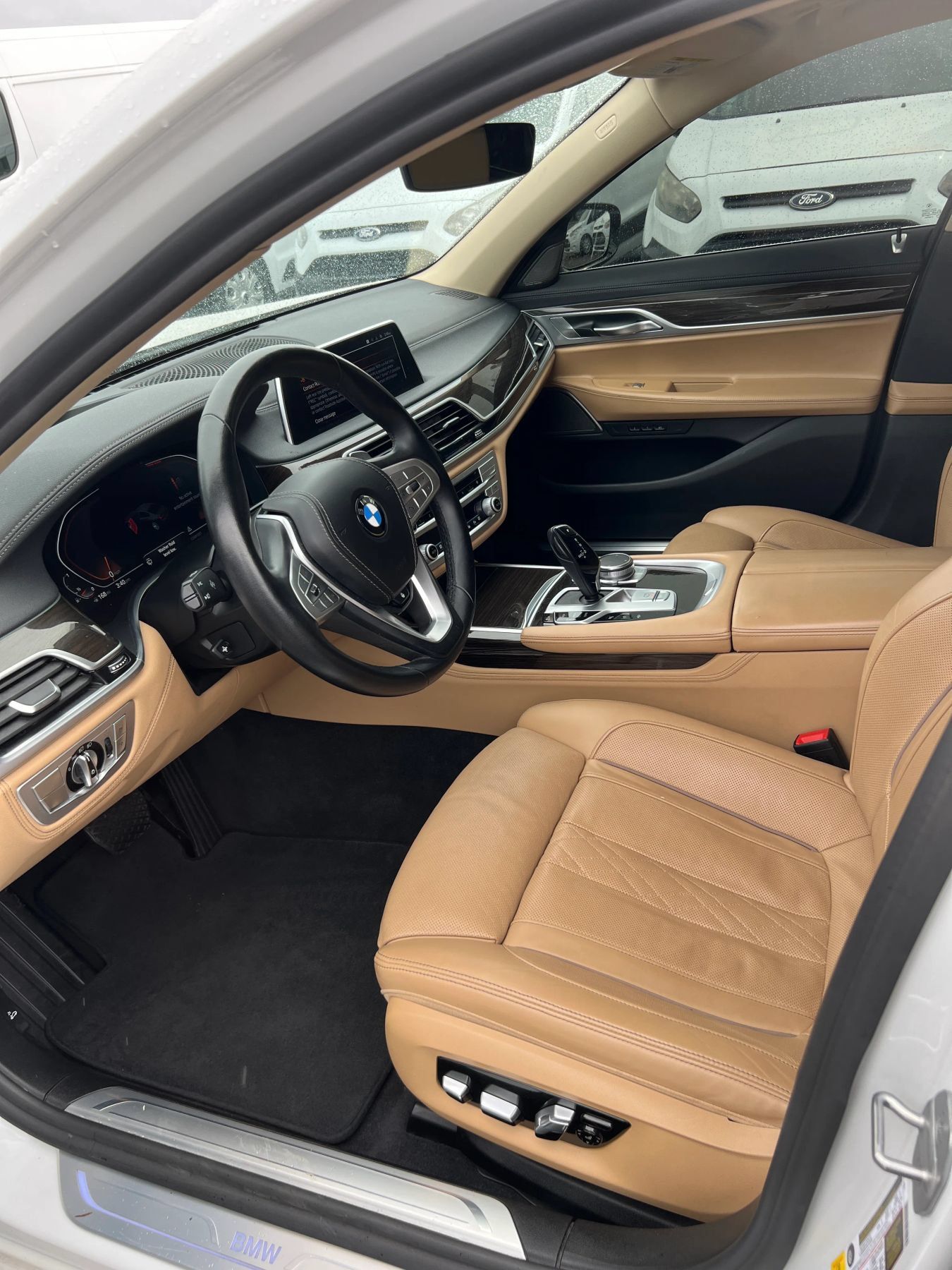 Used 2022 BMW 740i RWD image 10