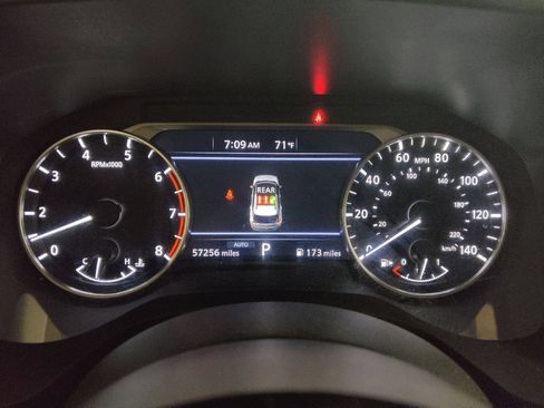 Used 2023 Nissan Rogue SV AWD/4WD image 23