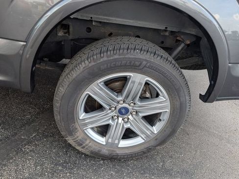 Used 2019 Ford F150 XLT w/ Equipment Group 302A Luxury AWD/4WD image 24