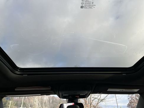 New 2025 Cadillac XT5 Premium Luxury image 17