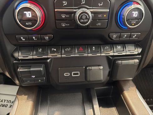 Certified 2023 Chevrolet Silverado 2500 LTZ w/ LTZ Convenience Package AWD/4WD image 23