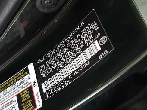 Used 2011 Toyota Camry LE image 23